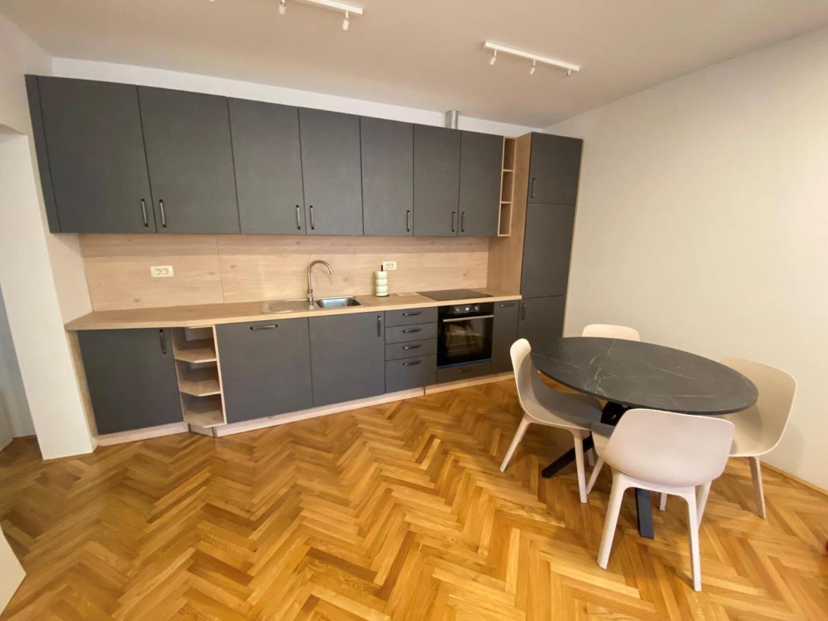 Apartments Tito & Robin Koper Extérieur photo