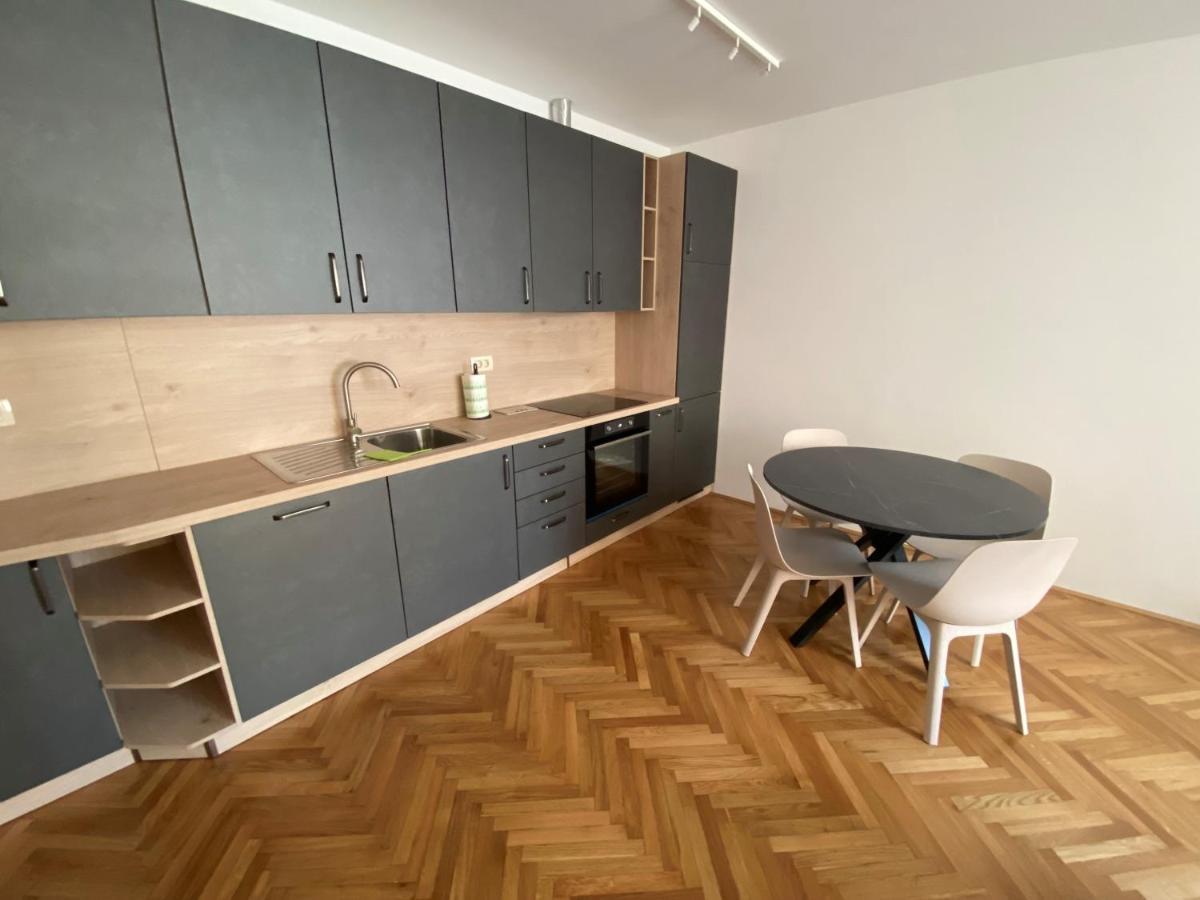 Apartments Tito & Robin Koper Extérieur photo